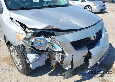 2010 Toyota Corolla Le z USA, uszkodzony, nr VIN 2T1BU4EE5AC352555